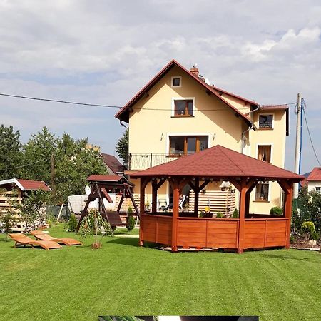 Villa Meisterburg Sciegny Bagian luar foto