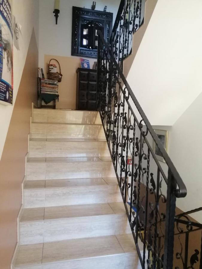 Villa Meisterburg Sciegny Bagian luar foto